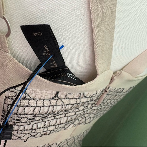 NWT BCBGMaxAzria Cream and Black Lace Midi Dress 0 zipper - Picture 12 of 16